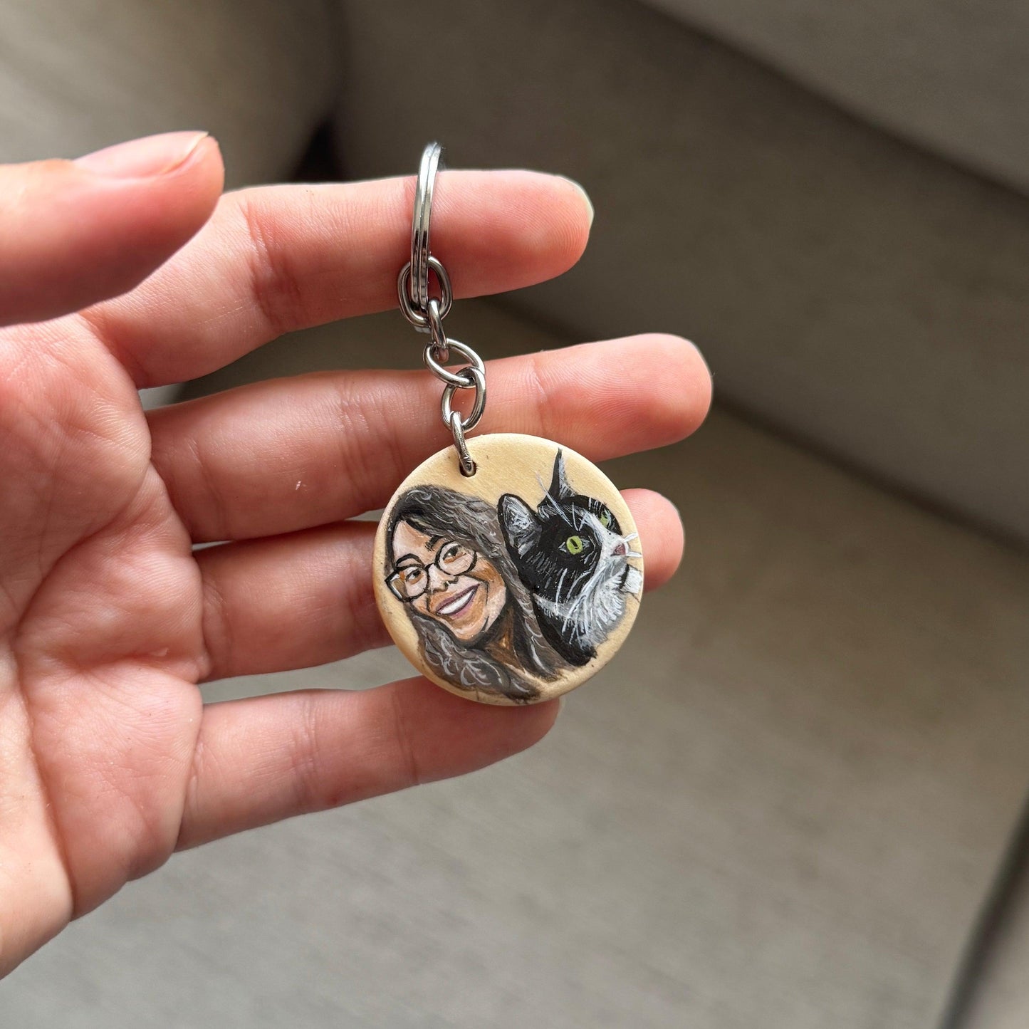 Llaveros de madera pintado a mano - WoodDany