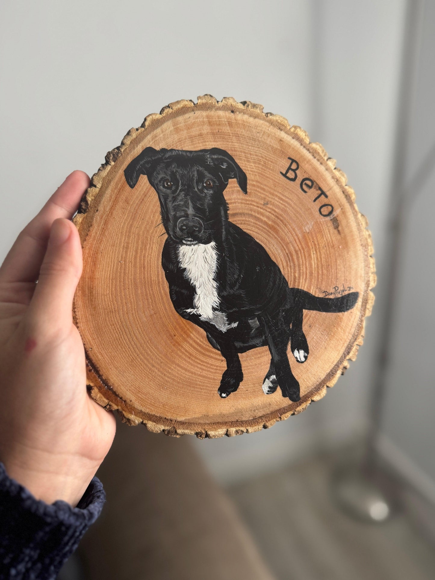 Retrato Mascota pintado en Rodaja Madera