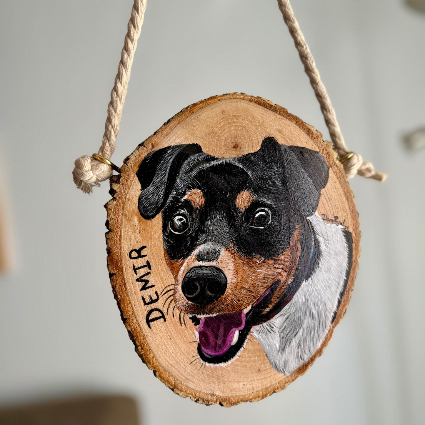 Retrato Mascota pintado en Rodaja Madera