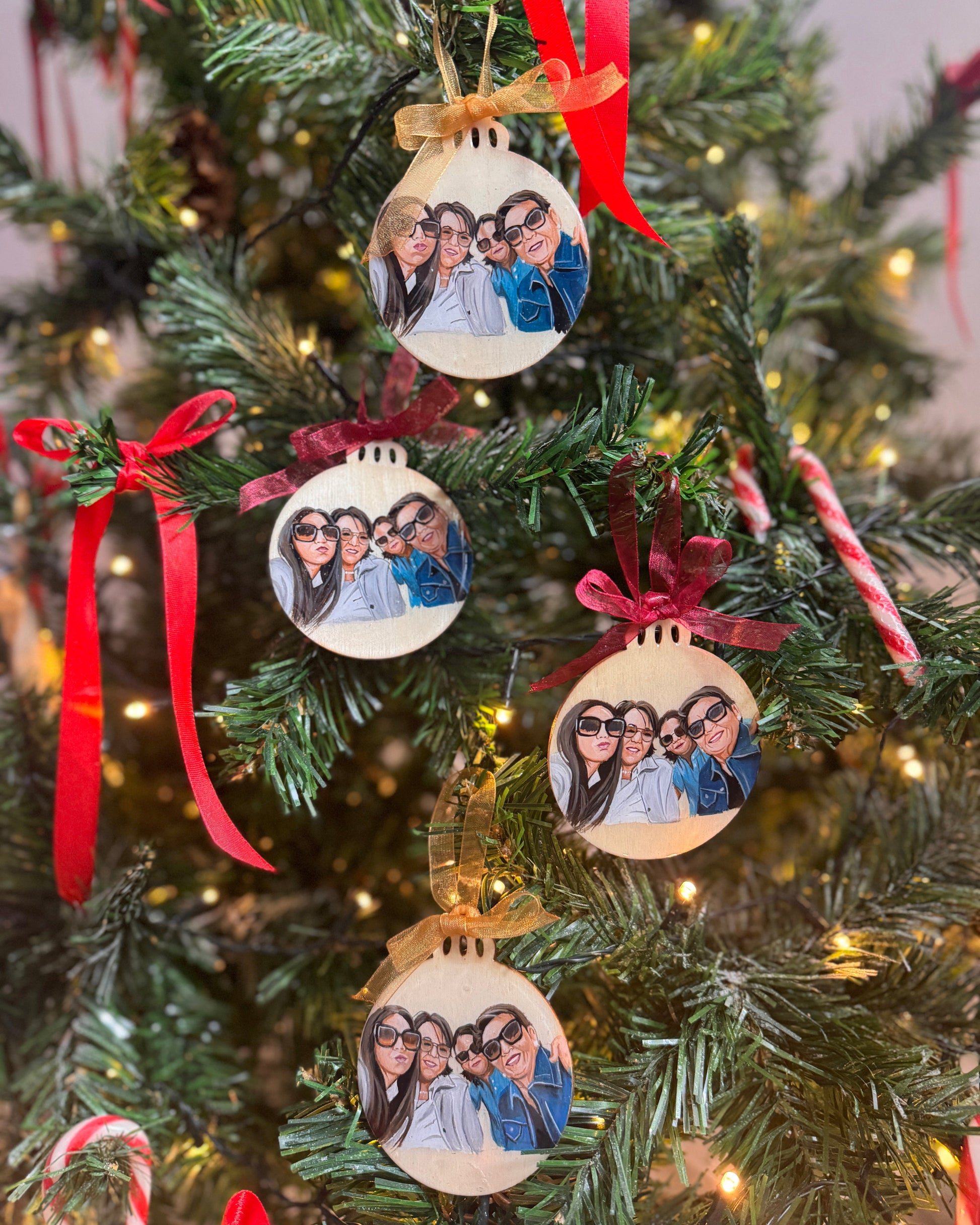 Pack de bolas de navidad de madera pintadas a mano con retratos personalizados, WoodDany