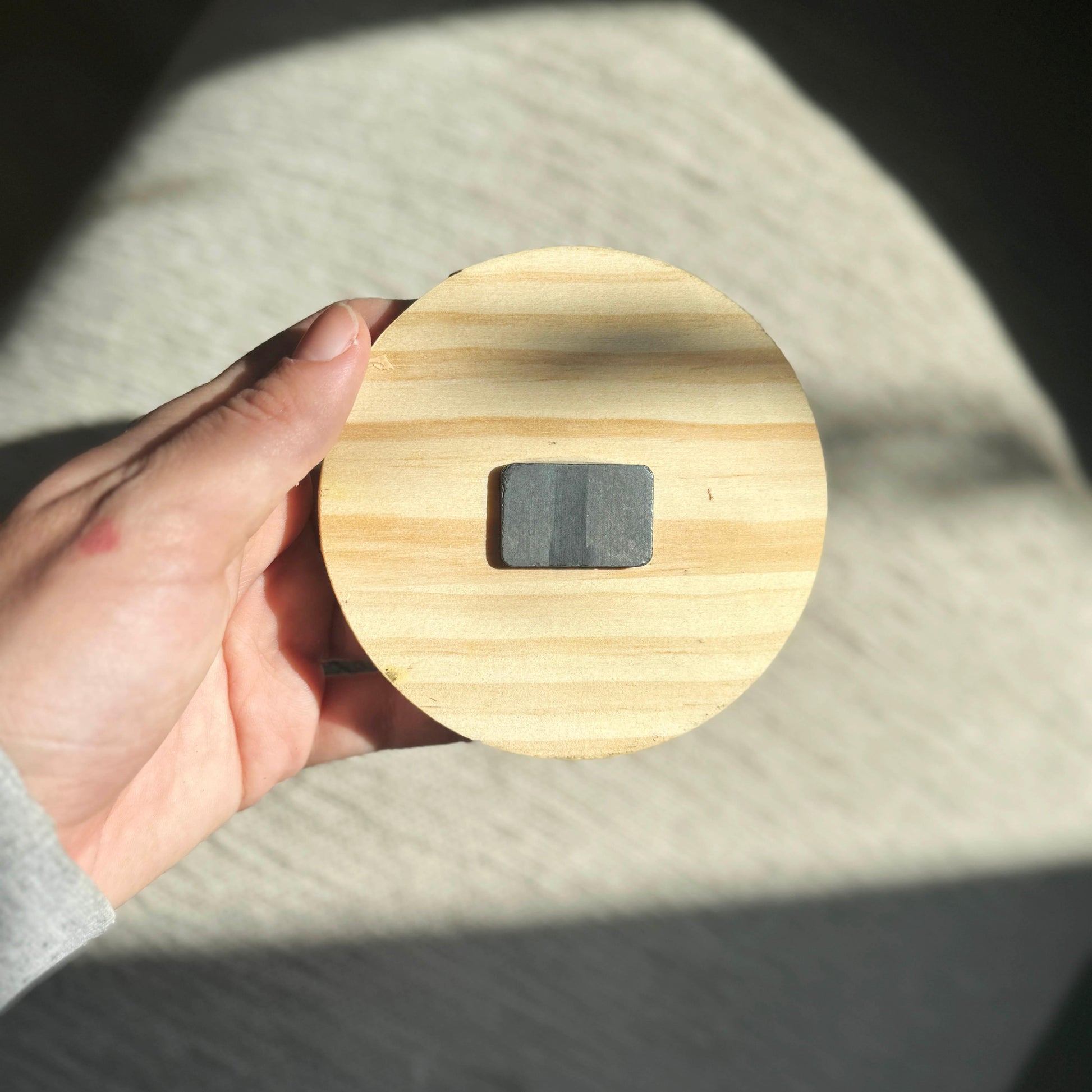 Imán de nevera pintado a mano - WoodDany
