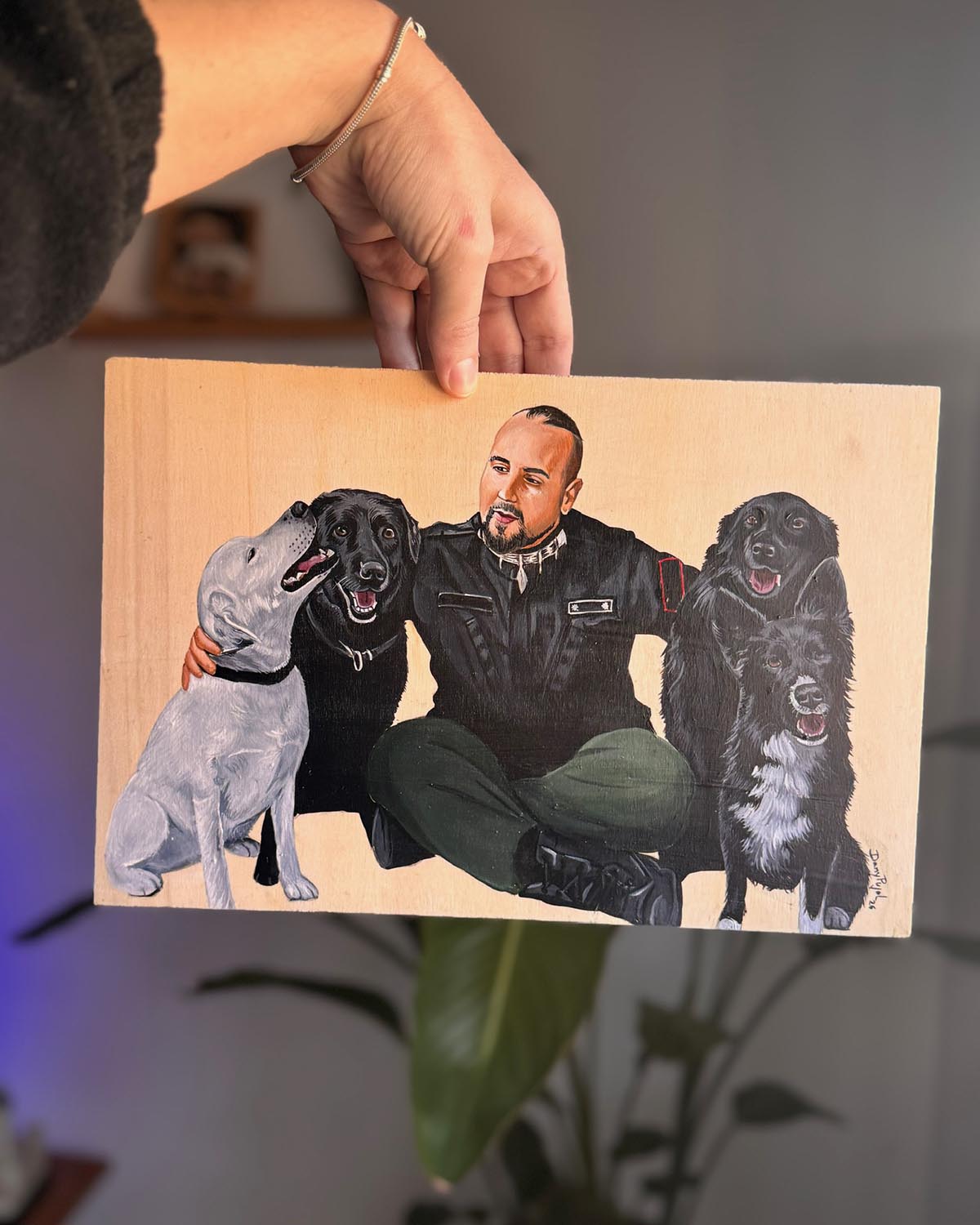 Retrato familiar pintado a mano sobre lienzo de madera uniendo varias fotos, WoodDany