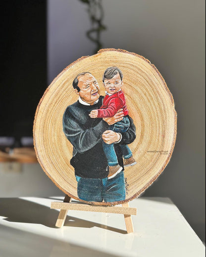 Rodaja de madera con retrato familiar pintado a mano a partir de una foto, WoodDany