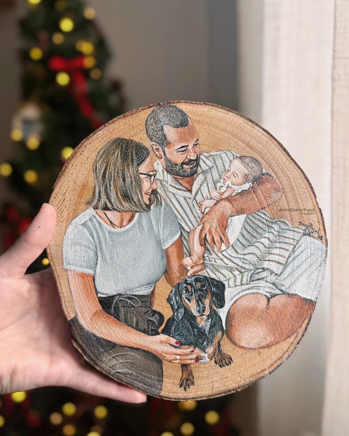 Retrato pintado a mano sobre rodaja de madera natural con caballete de soporte, WoodDany