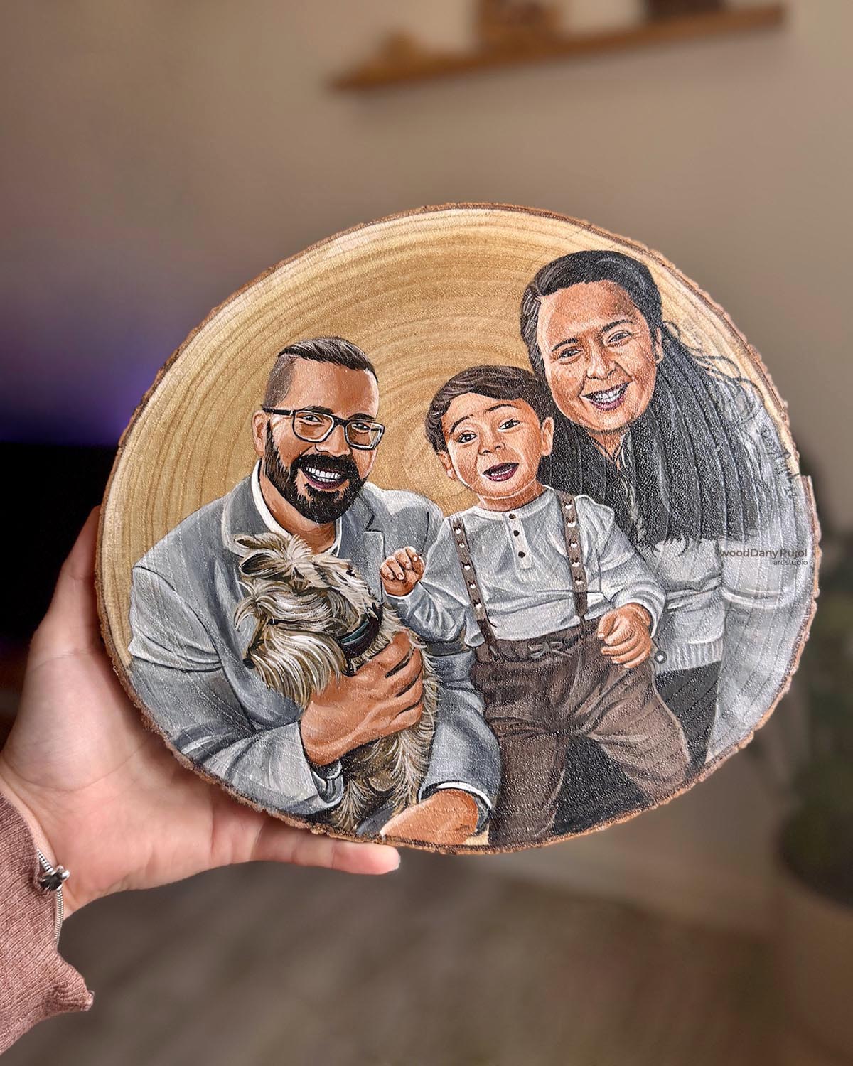 Retrato personalizado pintado a mano sobre rodaja de madera natural, WoodDany